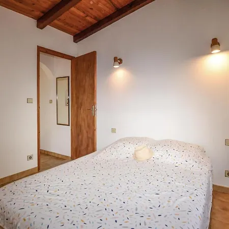 3 Bedroom Amazing In Semesterbostad