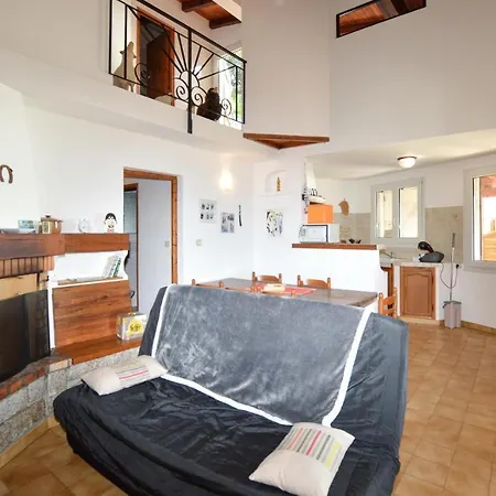 3 Bedroom Amazing In Сasa de vacaciones Casaglione